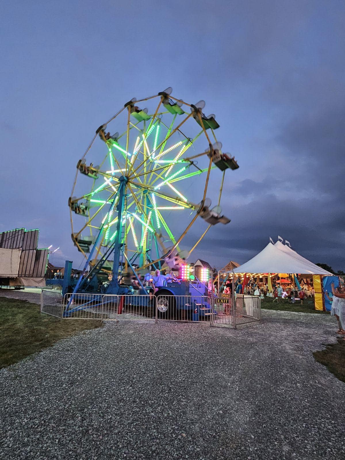 Have the Event of a Lifetime with a Ferris Wheel Rental | Call BYB